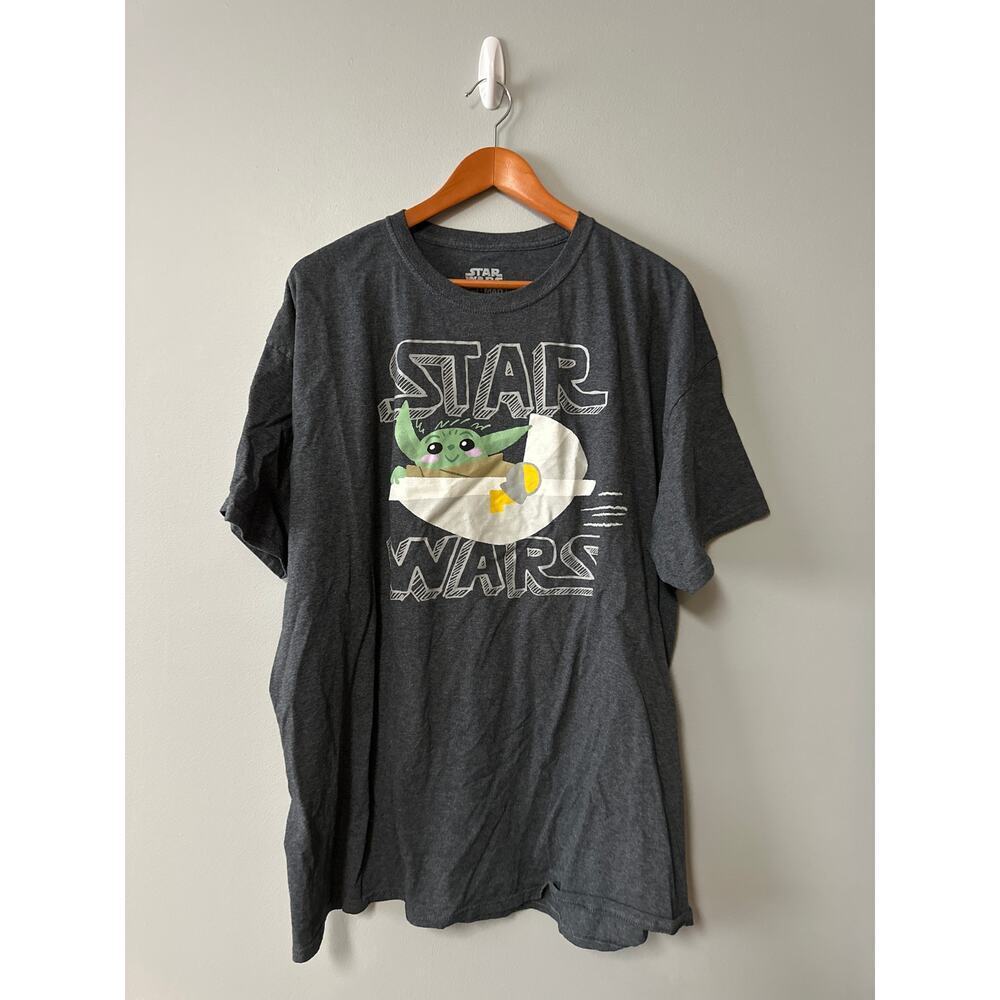 Men’s Size 2x Disney Star Wars Yoda Shirt